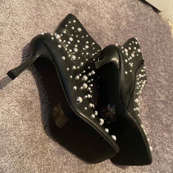 New black silver Pearl booties size 9 - Picture 3 of 4